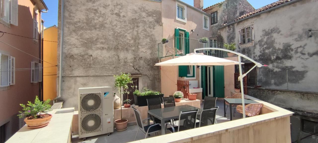 Luxury Apartment - Old Soul With A New Heart Cres Exteriér fotografie